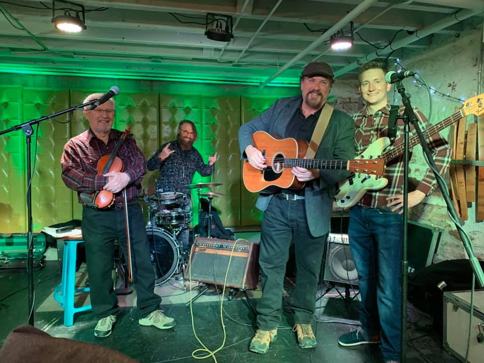 Mike and Bertye performing with a four-piece ensemble at Oskar's Blues in February 2020